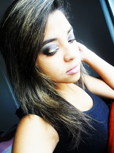 . .  ela é da night,praia,rap sabe viver ♪ *