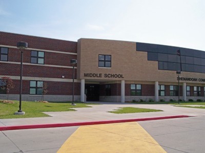 MidSchoolProbz's profile picture. Tweets about the hard times of middle school.