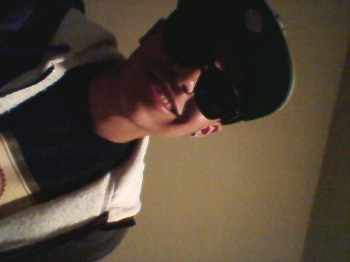 izzzyE's profile picture. Shitss N Giggless