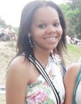 Levo somente alegria , e muita fé no meu senhor. ♪ '