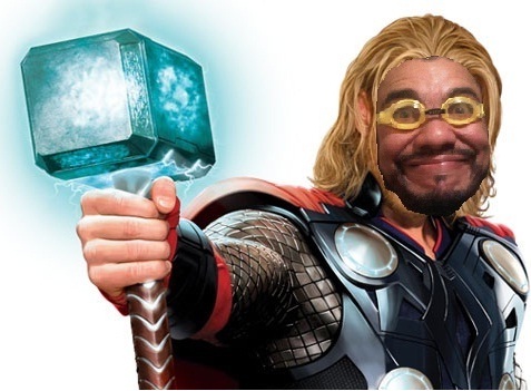Soy THOR PEDO dios del Rayo, redacTHOR de buenos tuits, soy pinTHOR y esculTHOR, tengo una THORtuga y como THORtillas.