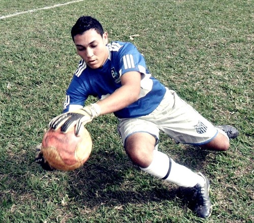 Jogador da franquia do @santosfc em sorocaba Filho e Servo de Deus com alegria. Ousado, Alegre , apaixonado por futebol e pelo @santosfc