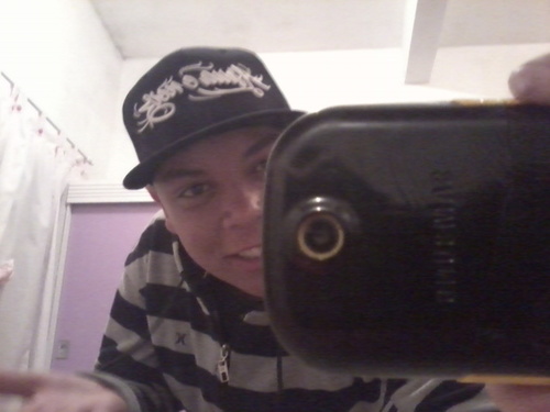 Design  Nas Horas Vagas ,
Ta Achando que eu sou Pouco?
Atravessa o meu caminho ! ♫ 
Funk ♥'♪