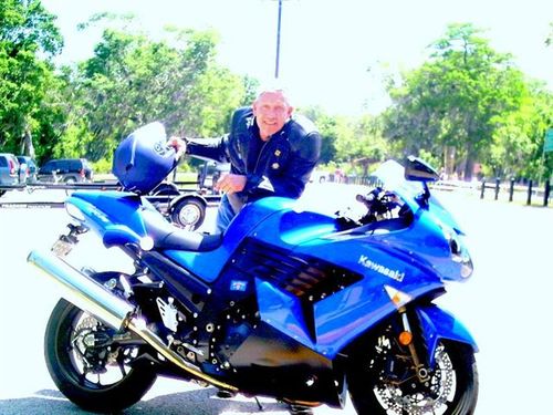 noodlenogen's profile picture. trust in God, listen to some jazz, life is good