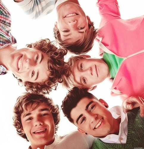 BIG fan of One Direction...ballet dancer for 2 years and DIRECTIONER..loves :D xxx