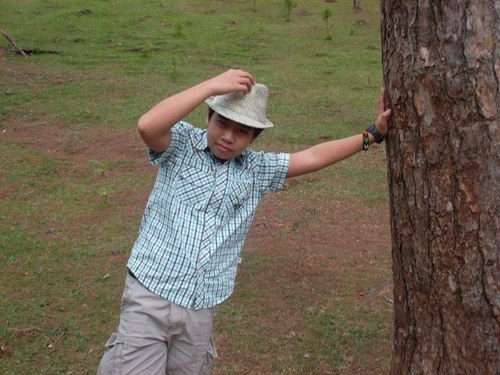 GabOnefive400's profile picture. a very outgoing person who really just wants to pass in math a filipino who believes in his countrymen