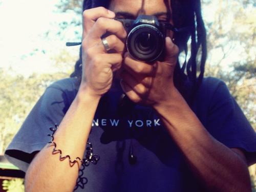 @ThamyresChris ,musica, paz ' amor & sexo, skate, Fotografia,Dreadlocks, ''friends'', Marijuana, tatto, piercing...