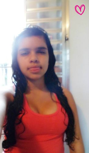 , ElÁ nnão é de niinGuén maiis é cheeGada nuun LANCINHO ♪
 , Irmã da @mandi_oakley  ∞ ,, && cuuuunhÁ do @viictoordesouza  ♥