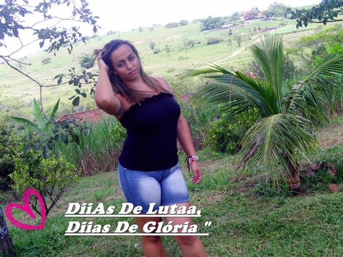 Pare de correr atrás, pare de se importar. Seja indisponível, desapegue. Pessoas gostam, do que não têm.