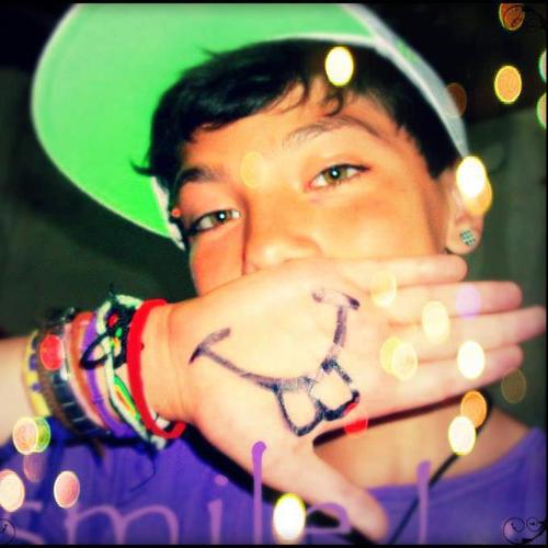 I am forever Belieber boy I do not care what they think of the justin will always do my idol and I always go to make your follower awwww I LOVE YOU JUSTIN