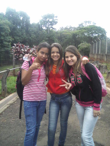 Oi gente, sou um ovo chamada brubs:]]] HUASHUAHUSH'