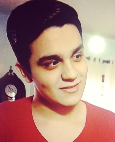 Eu preciso de voocê, assim como um coração precisa de uma batida. @LuanSantana    (Since:19/12/11) Luan Seguiu: (__/__/__)