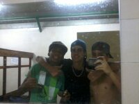 ♪ Entra la no meu facebook, no meu albúm, na minhas fotos, e fica imaginando eu ai na sua casa, na sua cama, com você porque sonhar não paga nada ♪