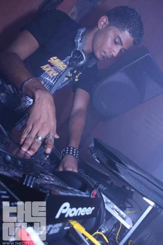 http://t.co/nJXzLVKYa9 … entra y dale like a mi pagina y comparte