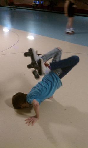 hi im nick im 14 and i live in mesa az and scootering is my life:)i also enjoy roller skateing at mesa skateland with my freinds