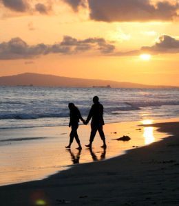 Normal thoughts of every girlfriend (or any girl or guy); Follow me & I follow back :) Tweet me your #Girlfriendthoughts