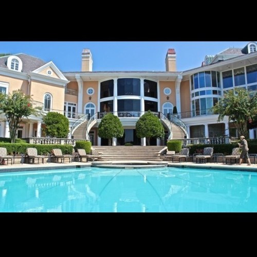 CrystalMoonAc's profile picture. Welcome to CrystalMoon Academy! Everyone can join but you have to be active. Open roles are in favorites and if you have any problems DM us.
READ THE LINK!