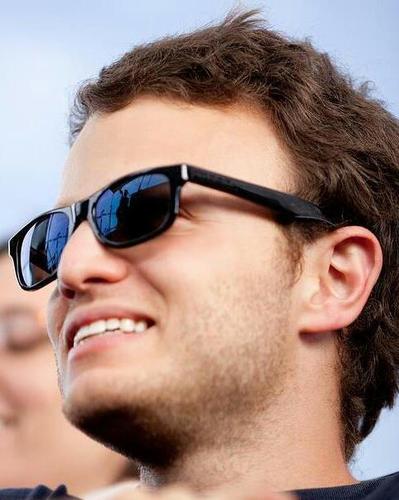 talkraoz's profile picture. 