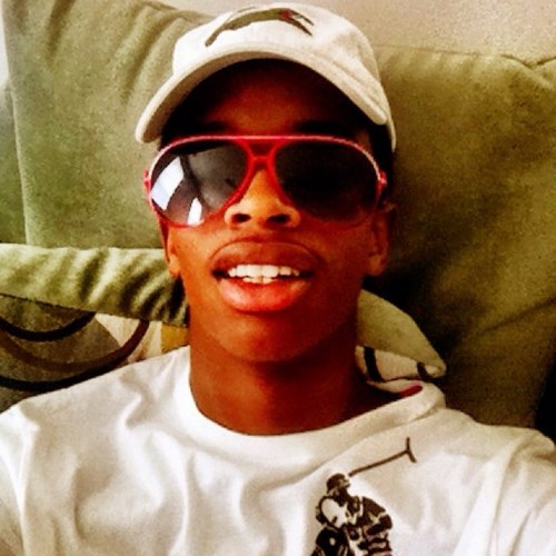 KekeImWinning's profile picture. If i die today remember me like Jimmy Hendrick Butt ass naked covered with all bad bitchs #8800CrushMob Always Stiff on em