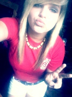 14 | Freshman | Single | PARTY HARD .   You lost ? FOLLOW ME ^.    #Instagram ; xoxo_classifiedswagaddiction  . #Facebook ; Hannahh Babbiee'