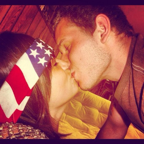 yoitsmelro's profile picture. 