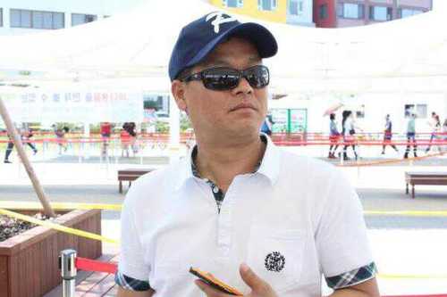 kjockey1004's profile picture. 좋은 관계를 원한다면 
다른 사람을 변화시킬 것이 아니라
자기 자신을 변화시켜야 한다