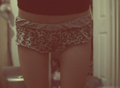 ❥ skinny is beauty after all. |