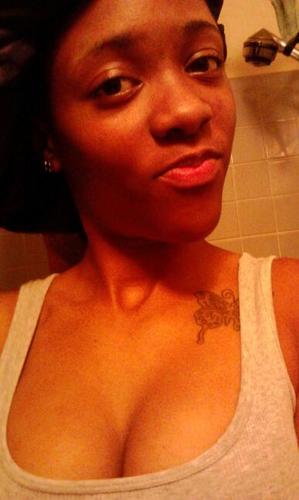 FUCK Ah Bio Just FOLLOW ME nd Ill FOLLOW Back ONLY If YOU Mention ME