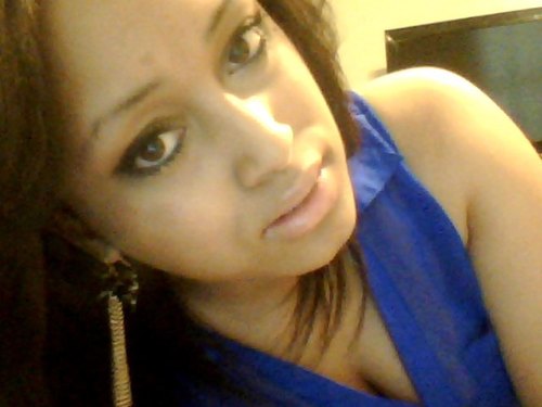 ...&& ready to live my lifee.
get with it, or get gone. Plain & simple :)
#TeamUNCG #TeamChocolatelover
#WaleNation #TeamAMEZION