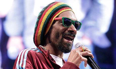 itsSnoopLion's profile picture. Snoop lion, Formally known as Snoop Dog. Follow to be enlightened by my tweets! *Not associated with Snoop Dog*