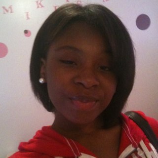 follow_hotgirl's profile picture.  follow mee