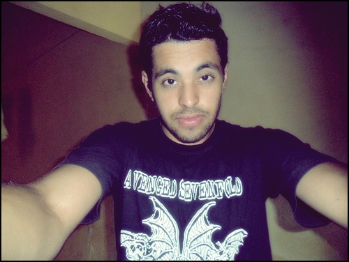 Sou compositor e adoro ouvi o avenged sevenfold 
 Aproveite o dia ou morra lamentando o tempo perdido
http://t.co/fhJr3ve5V5