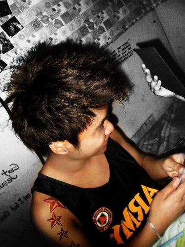 / achiever / dreamer / rocker!

lakang load! \m/