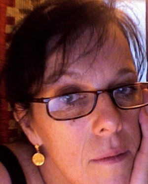 LotBlom's profile picture. expert on multidimensional thinking; writer; healer; dancer; vocal coach; author of the book 'Beelden in je hoofd'. http://t.co/bsA1JOrQ0B