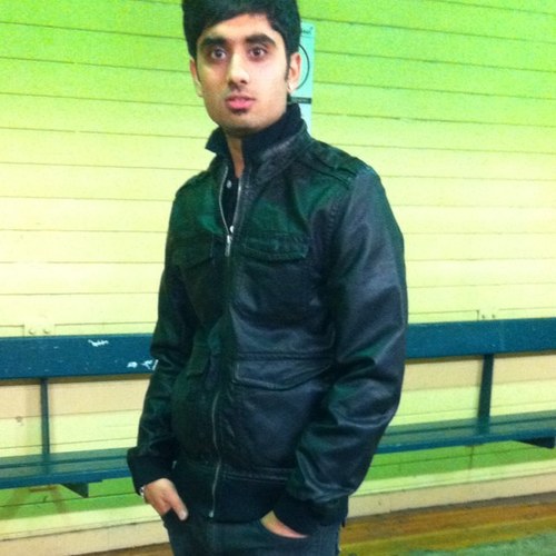 sharmarishant's profile picture. 