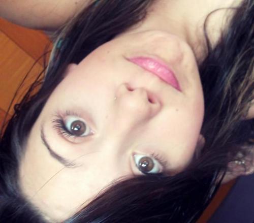 ciumenta, chata, nojenta, controladora, to zuando e vcs cairam kkk *-*