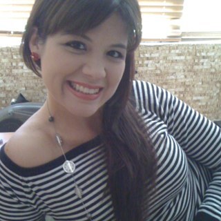 AndreinaZapataR's profile picture. .