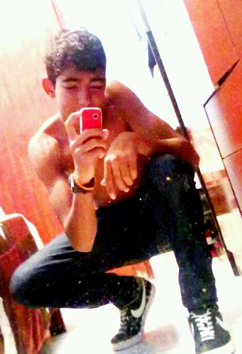 15anos bem humorado danço FreeStep sou bom p quem é bom comigo,naum gostou de min foda-se..Estado civil Sorterissimo \http://t.co/U1HHmtemHB