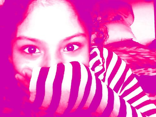 Hola_Tengo 12 ,Soy insoportable. ,divertida,chistosa,hablo mucho, me rio porke soi Feliz,Si me enamoro es xq' es importante,Amo a mi familia y BFF :3 Chau(: