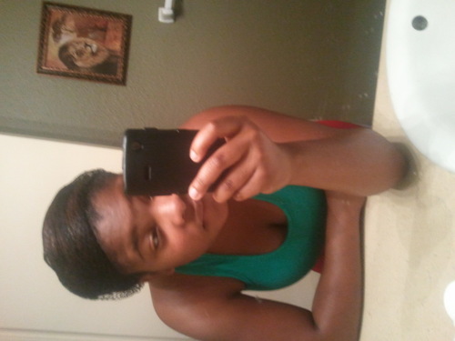 I love Me, No Matta Watt , regardless of dha Fact ,iif uu wanna gett to kno me Follow Me,!! Dont like drauma, So Leave Dat ⇨BS⇦ ELSEWEA,,iim Outt,,!!