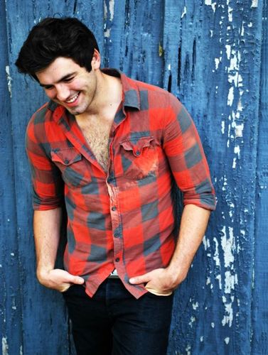 Official Illinois Street Team for the amazing and talented Ken Rice! Please follow his personal account! @TheKenRice  :) Email us at @KenRiceTeamIL@gmail.com