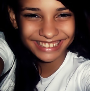 .ㅤminha identidade é serva do Senhor , idiota , rir cm tudo , tbm choro cm tudo & amo meu @thalessiilva1 ♥ '
