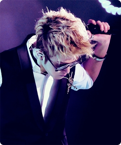 อันยอง ผม ยงจุนฮยอง(บอท)  แค่บอทที่เข้ามาไม่บ่อยแต่คิดถึงคุณบ่อย  ก้เท่านั้น.