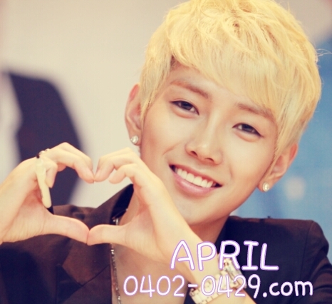A-JAX 재형&효준 팬페이지 [APRIL] master 입니다~! 개인계정이니 편하게 팔로&멘션 해주셔도 됩니다~!! 에이프릴 가입 많이많이 해주시고 홍보두 많이많이 부탁드려요~!