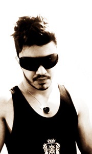 Fiz da música o ar que eu respiro, e o ar que eu respiro vem de Deus, sem os dois eu não vivo