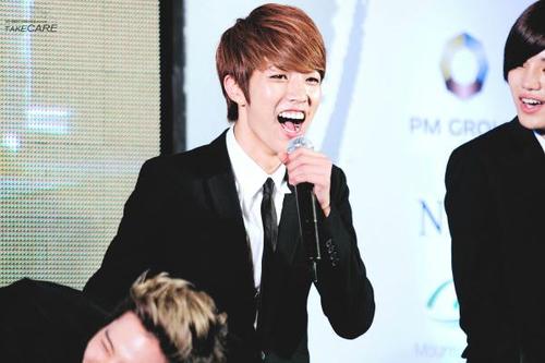 แอคเดิม @Seongyeol_FFBT โดนระงับครับ :(
