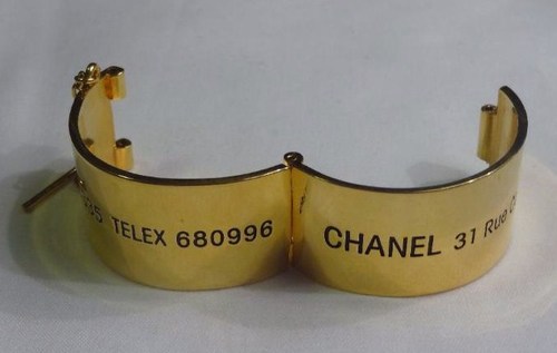 AccessGlam's profile picture. Amazing vintage jewelry & accessories. Chanel, Fendi, Dior, YSL, Givenchy & more. Free Shipping on all US orders.