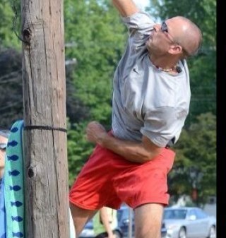 sdholm9's profile picture. 