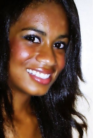 tenho 16 anos, sou cruzeirense, mineirinha e tenho namorado \õ
        Júlio cesar tee amo meeu lindo ♥