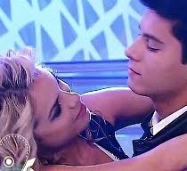 Sinônimo de AMAR pra mim é VC: @Lua_Blanco @Aguiarthur @MicaelBorges_ @sophiaabrahao @ChayLeao @melfronckowiak Since 25/03/2012 Ofc&MdrEmFav. Mãe @LuaMyInfinity